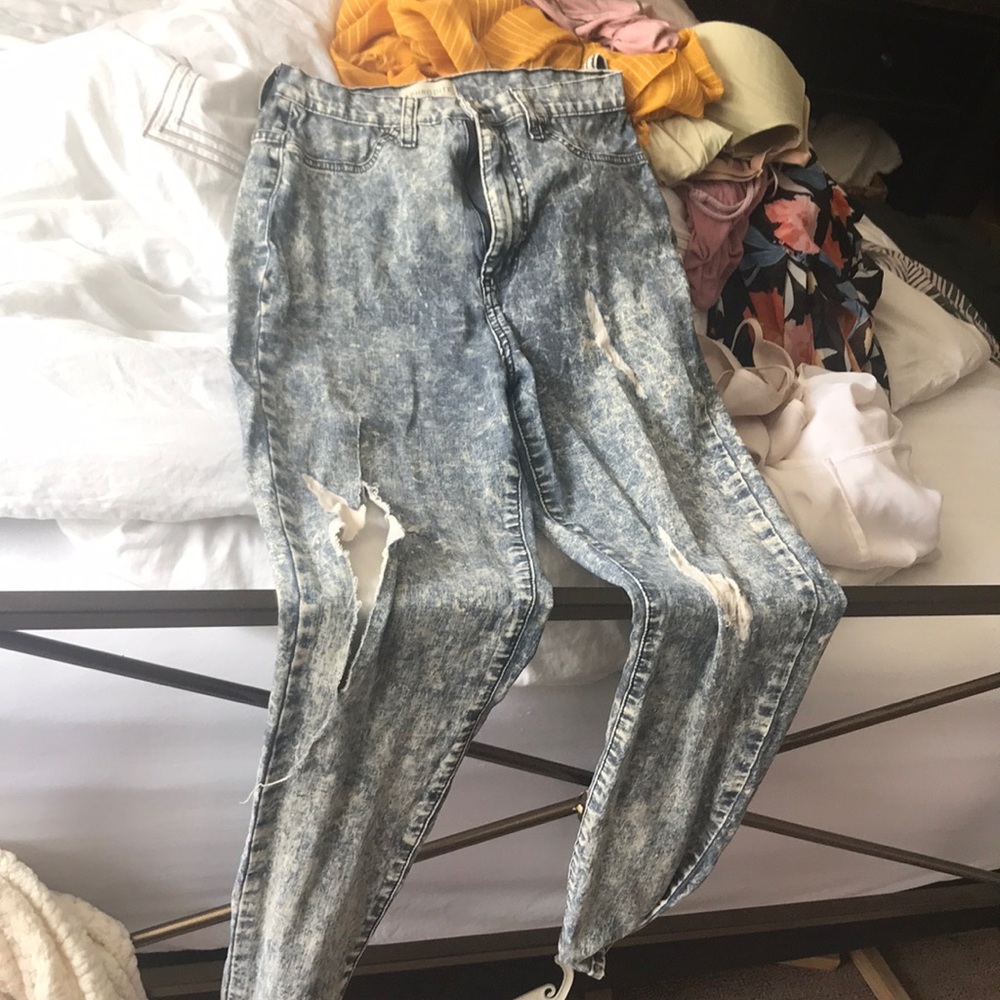 Distressed Aphrodite acid wash jeans